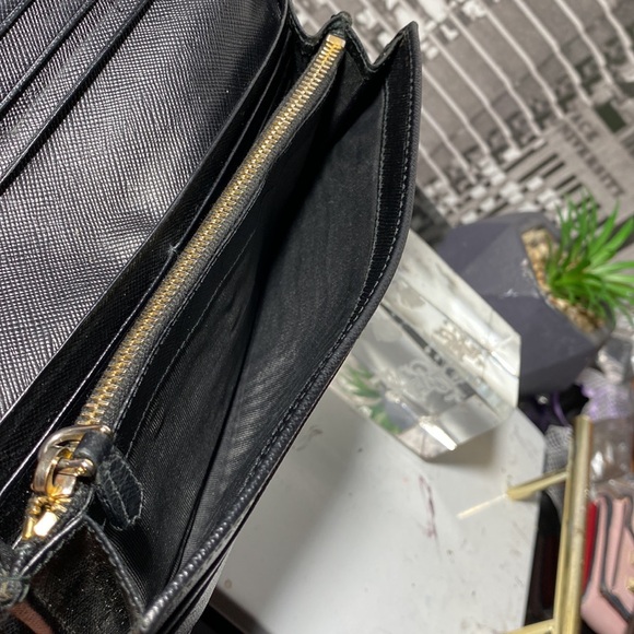 Authentic 🖤PRADA Long Wallet - Picture 10 of 16